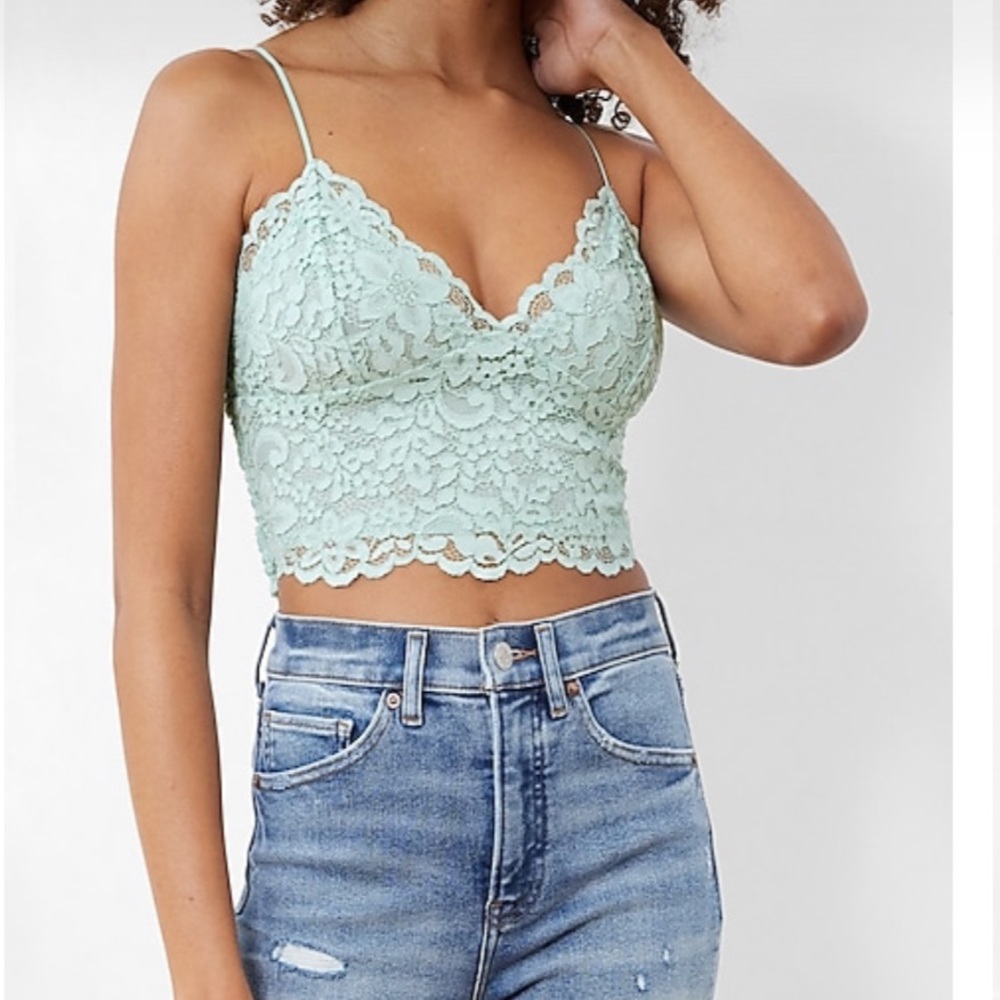 NWT express all over lace cropped cami - mint